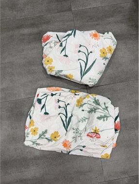 Cloud Island “Garden Floral” Fitted Crib Sheets Set